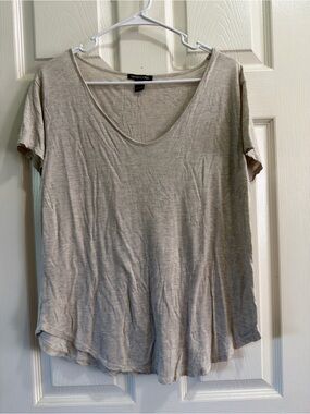 Mind Code Women's Scoop Neck Short Sleeve Top